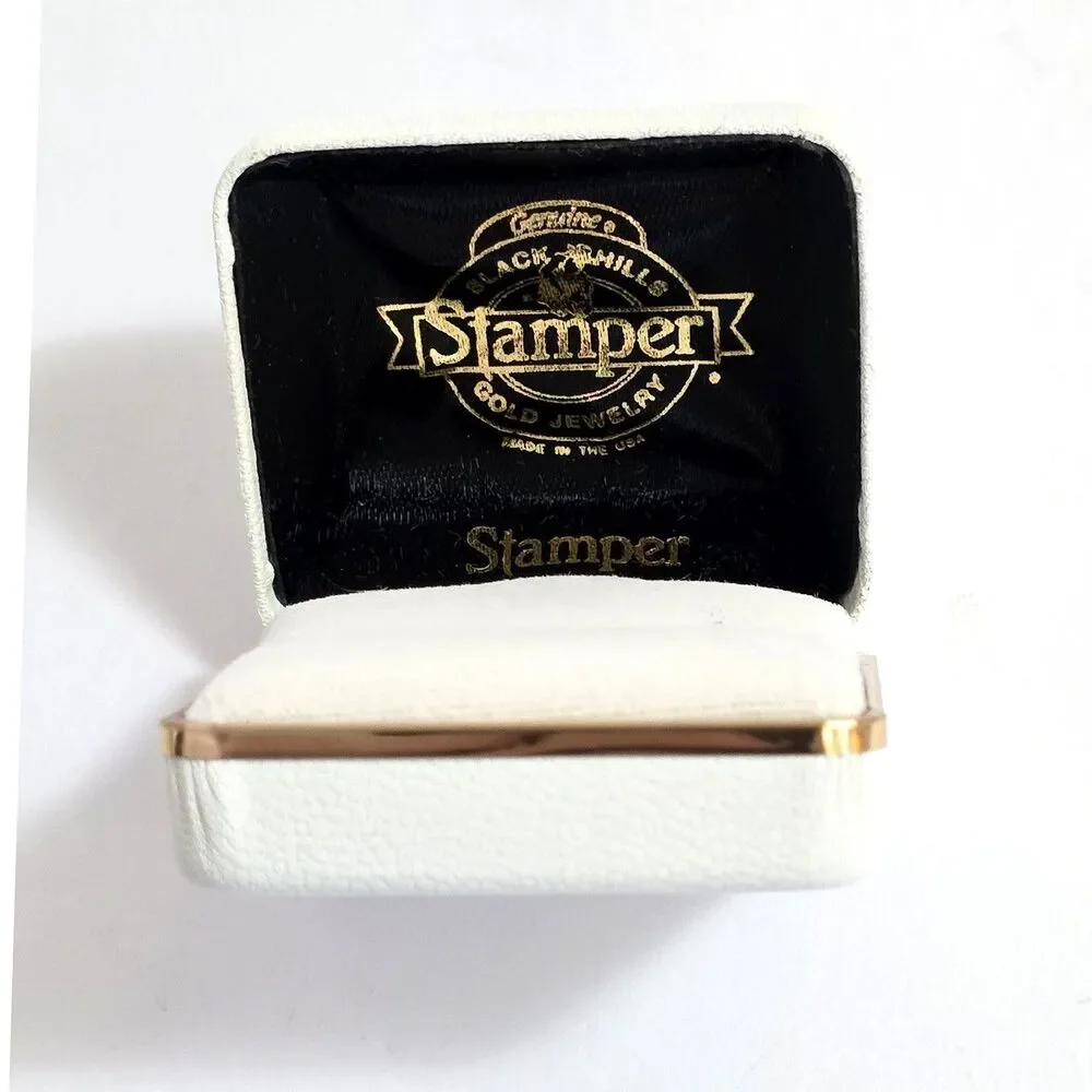 Ring Box branded Stampers Black Hills Gold white pebbled outer, small BOX ONLY